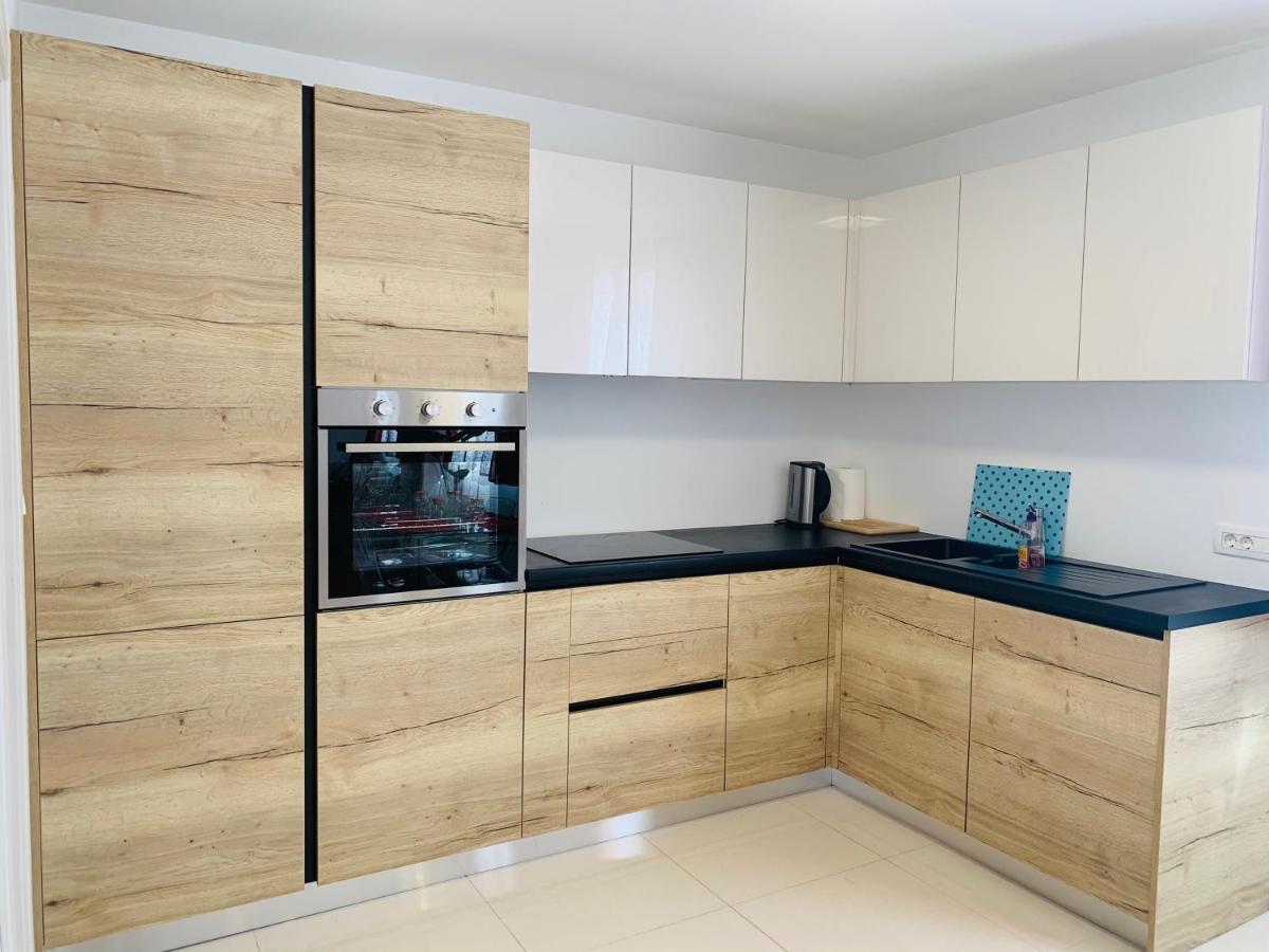 Appartement Apartman Marley à Kostrena Extérieur photo